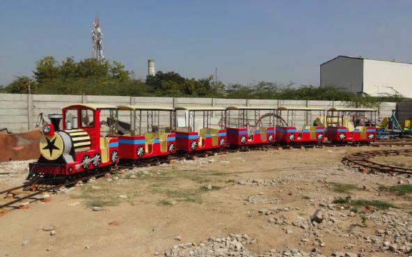 Toy train for schools